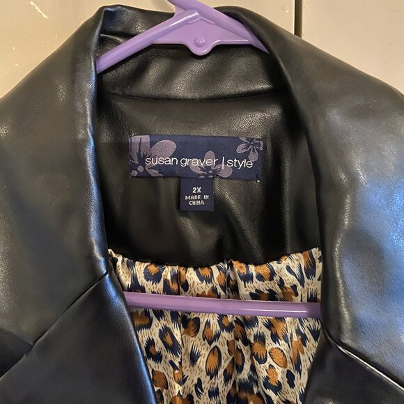 Susan Graver - Black Faux Leather Blazer Size 2X - Picture 3 of 4